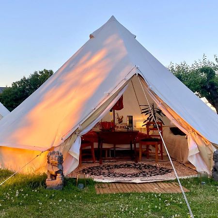 Soerby Glamping Hotel Klockrike ภายนอก รูปภาพ