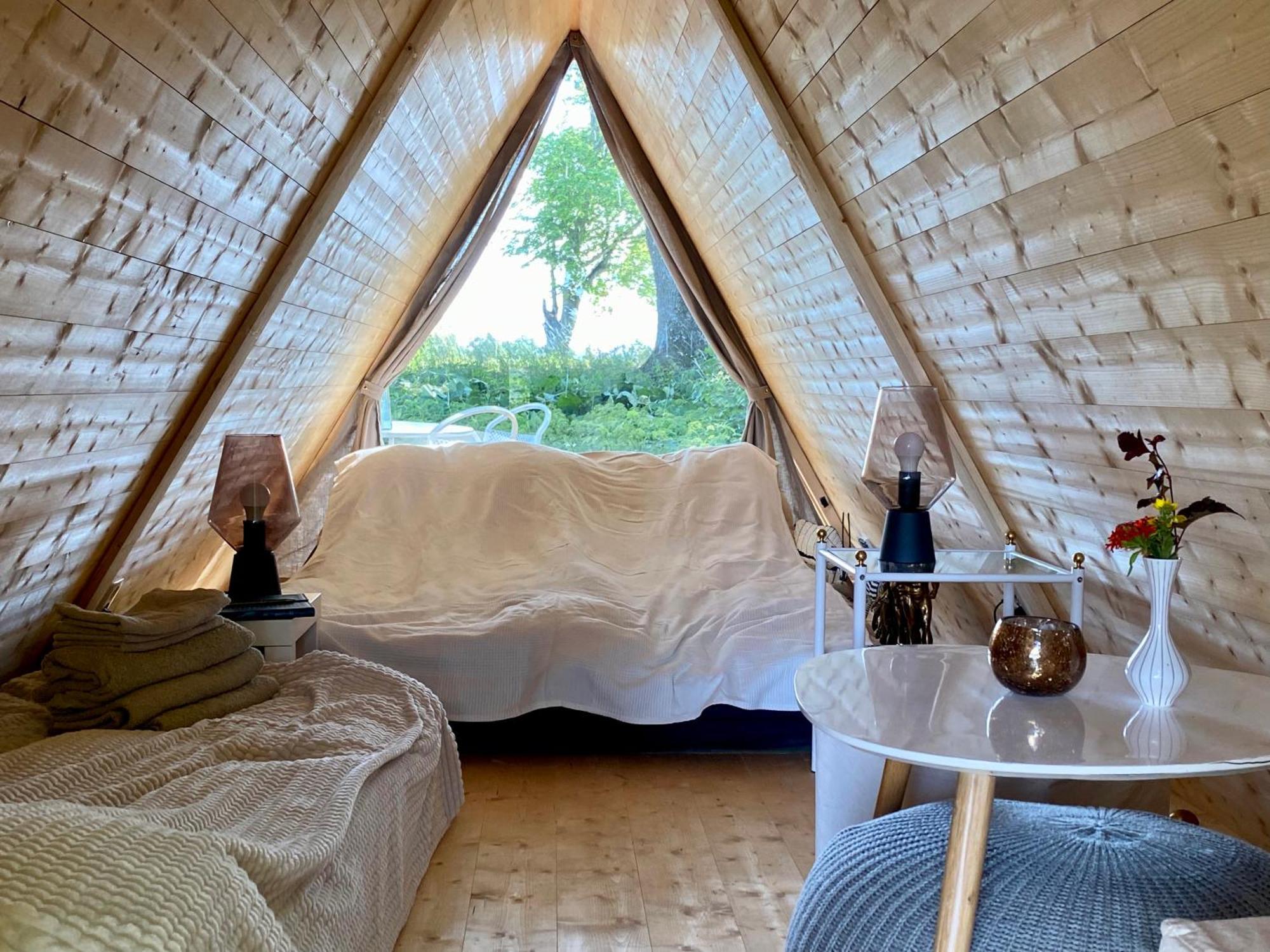 Soerby Glamping Hotel Klockrike ภายนอก รูปภาพ