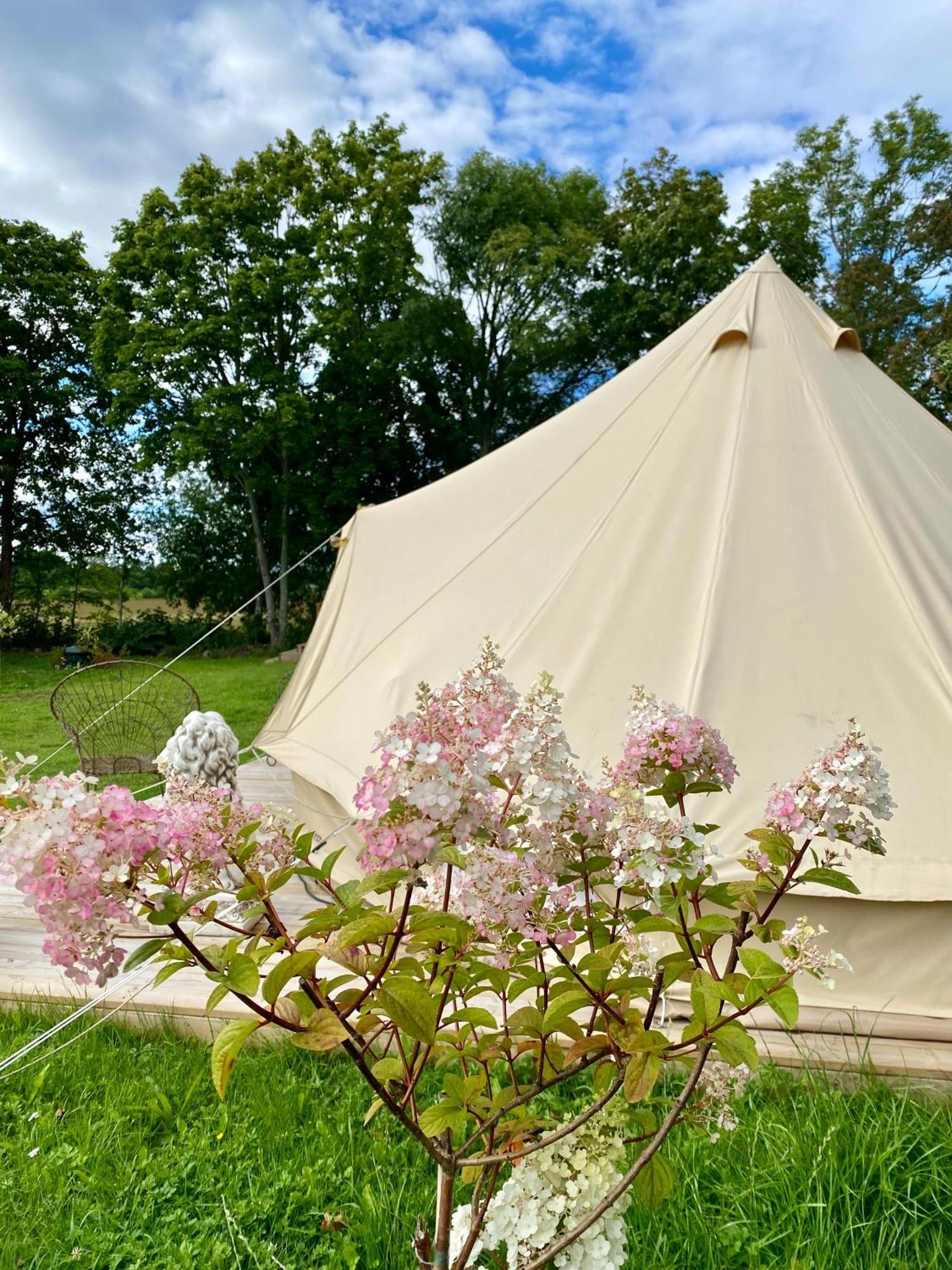 Soerby Glamping Hotel Klockrike ภายนอก รูปภาพ