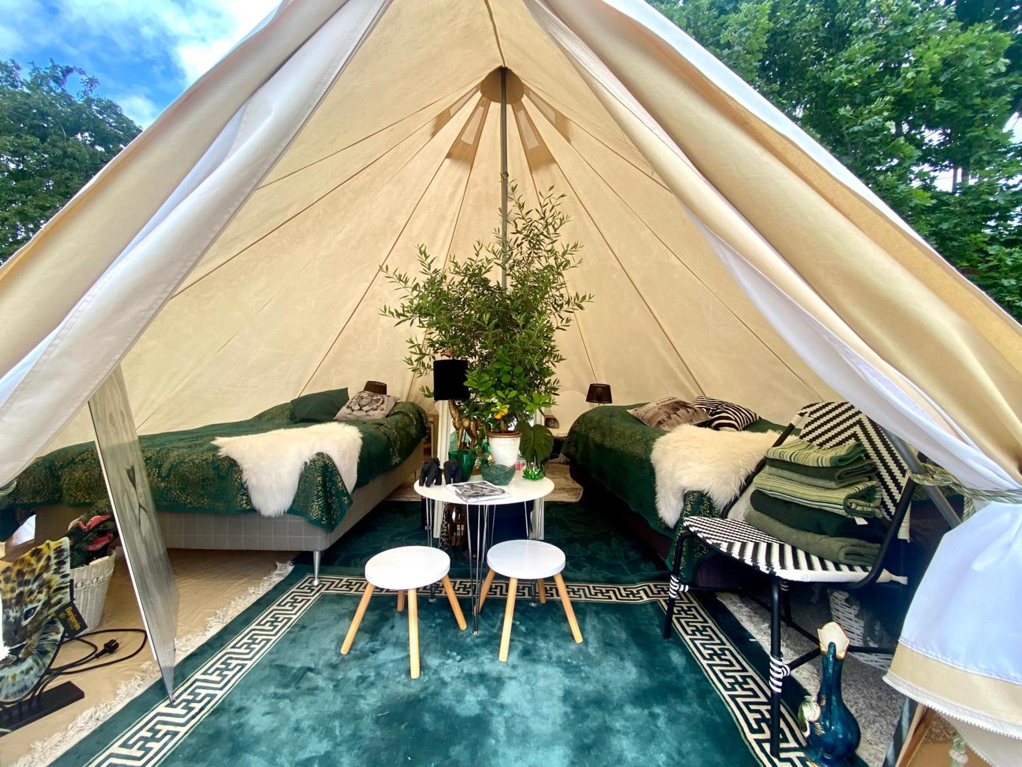 Soerby Glamping Hotel Klockrike ภายนอก รูปภาพ