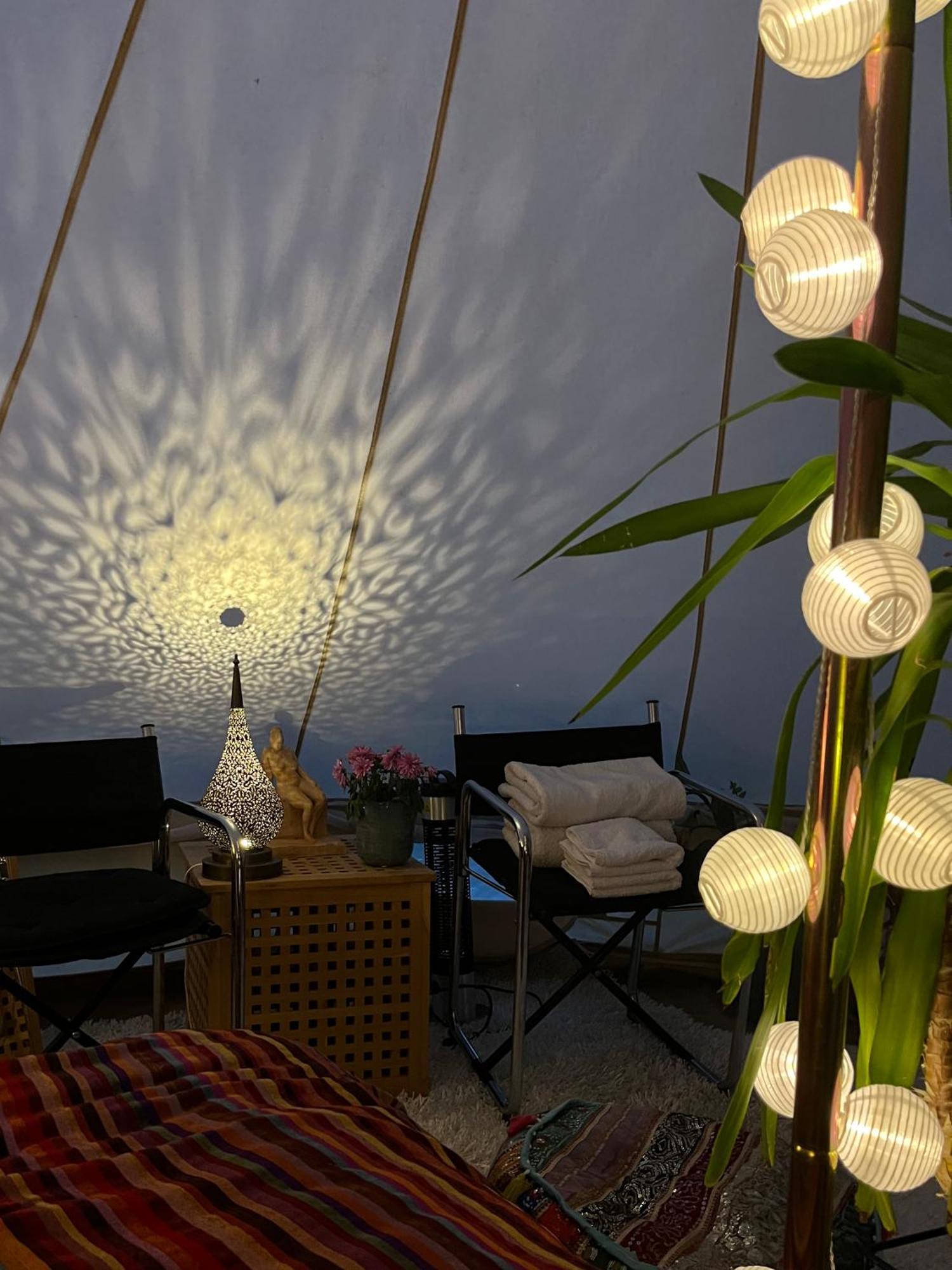 Soerby Glamping Hotel Klockrike ภายนอก รูปภาพ