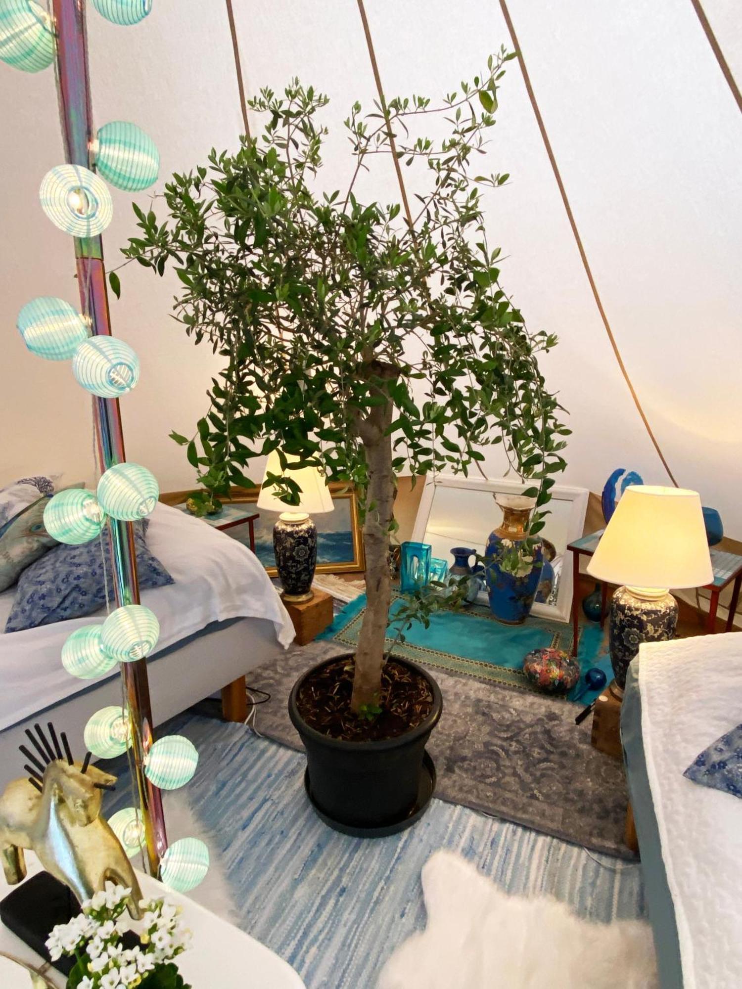 Soerby Glamping Hotel Klockrike ภายนอก รูปภาพ