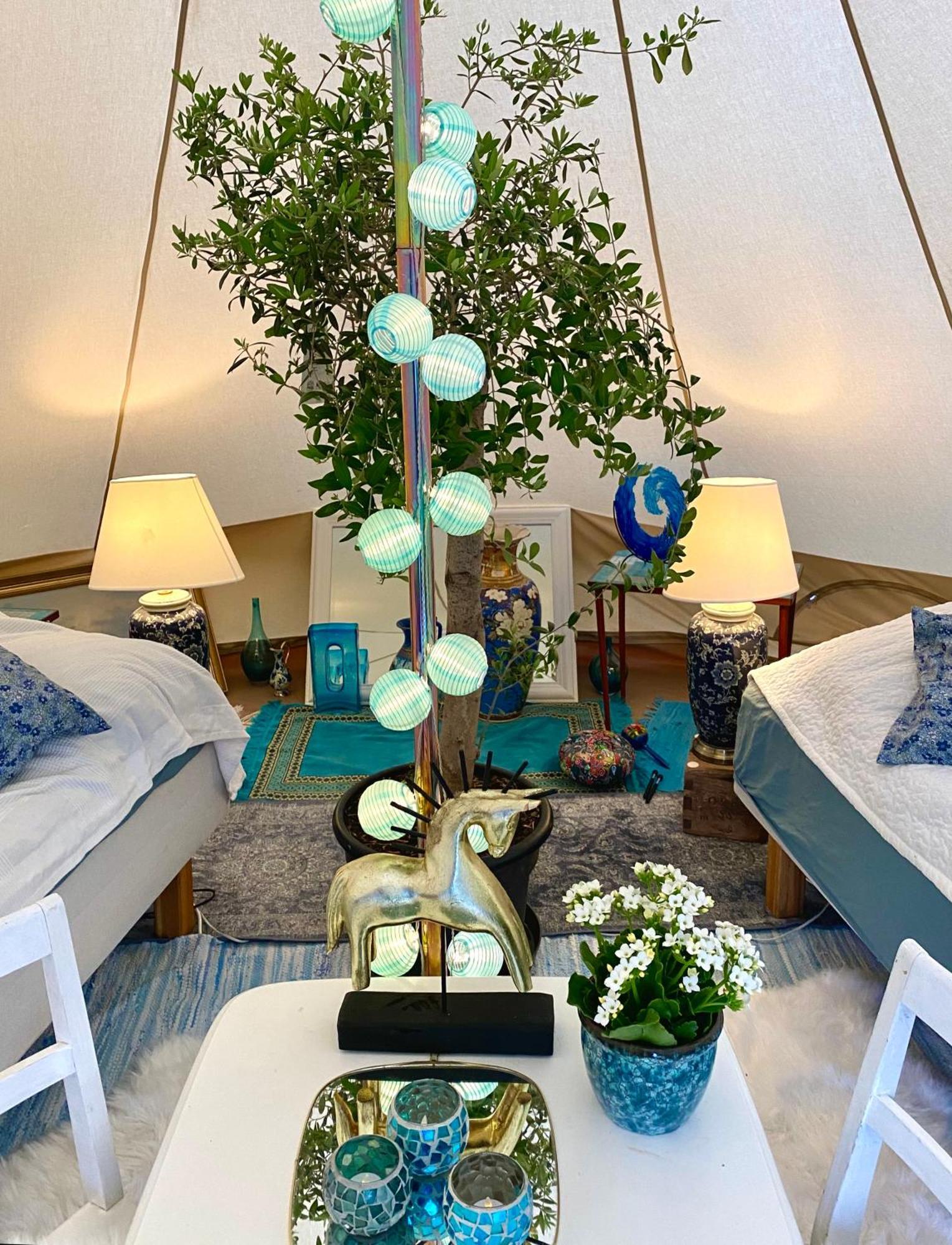 Soerby Glamping Hotel Klockrike ภายนอก รูปภาพ