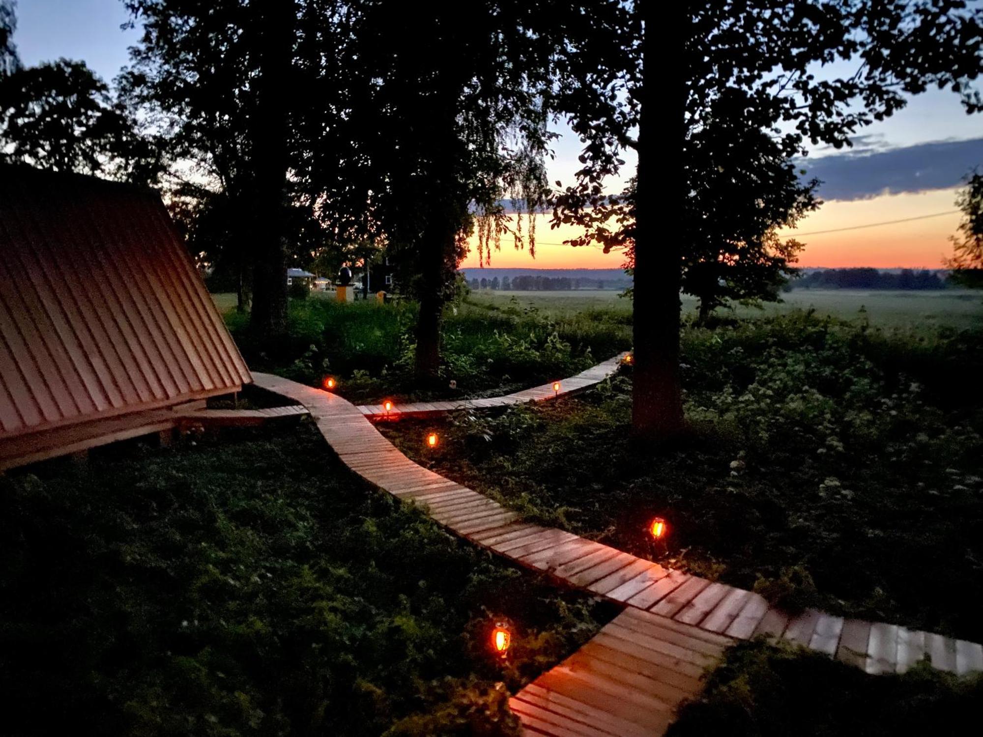 Soerby Glamping Hotel Klockrike ภายนอก รูปภาพ