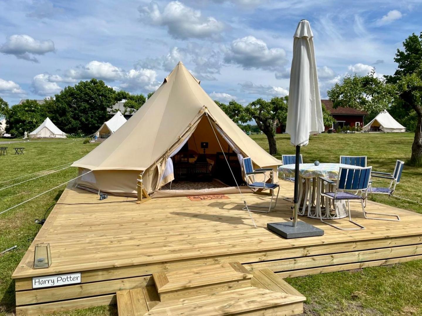 Soerby Glamping Hotel Klockrike ภายนอก รูปภาพ